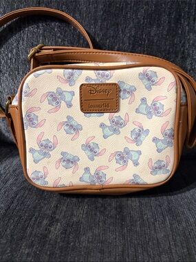 Disney x Loungefly Stitch Crossbody Bag in Cream and Brown